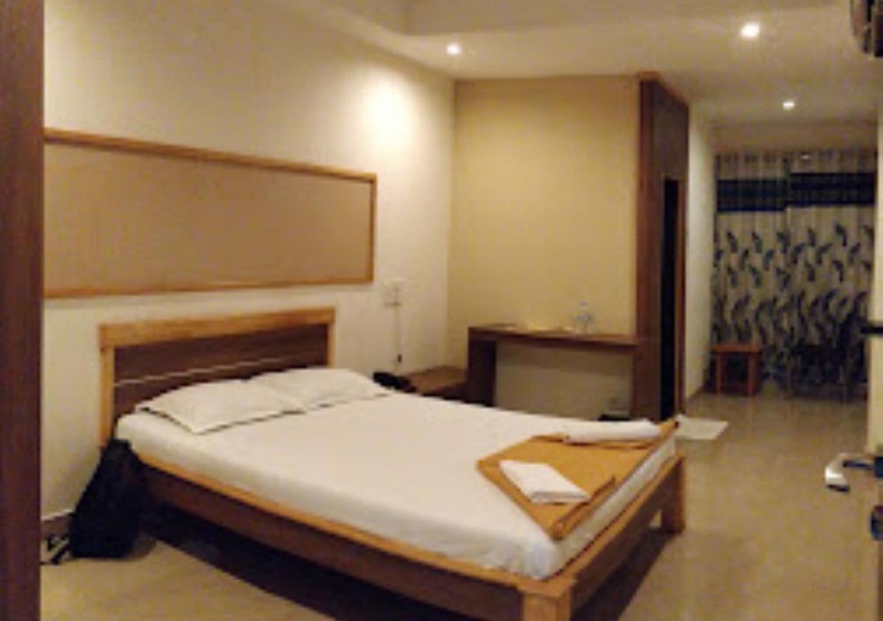 Hotel Jaltarang Kalmath Kankavali Extérieur photo