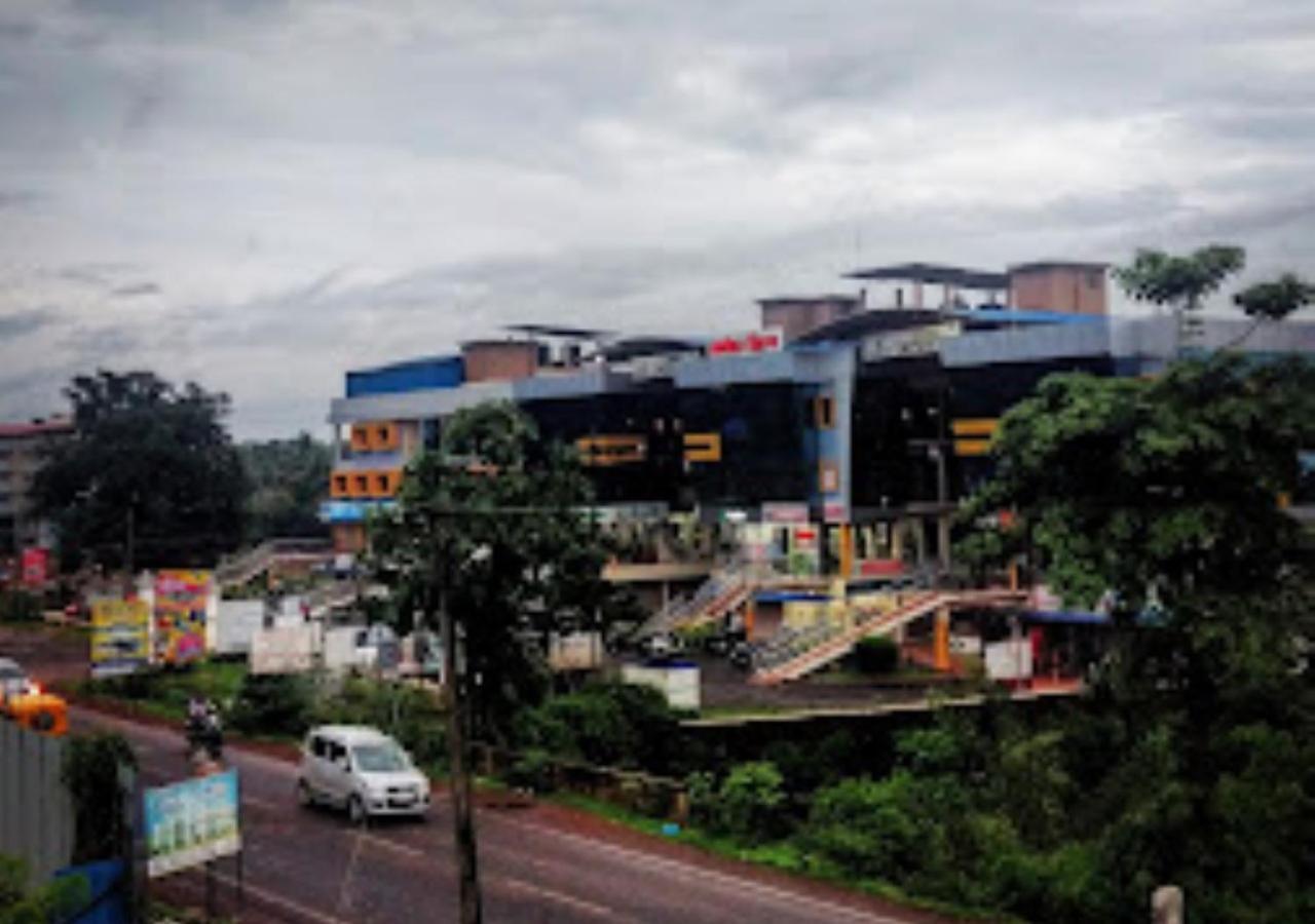 Hotel Jaltarang Kalmath Kankavali Extérieur photo